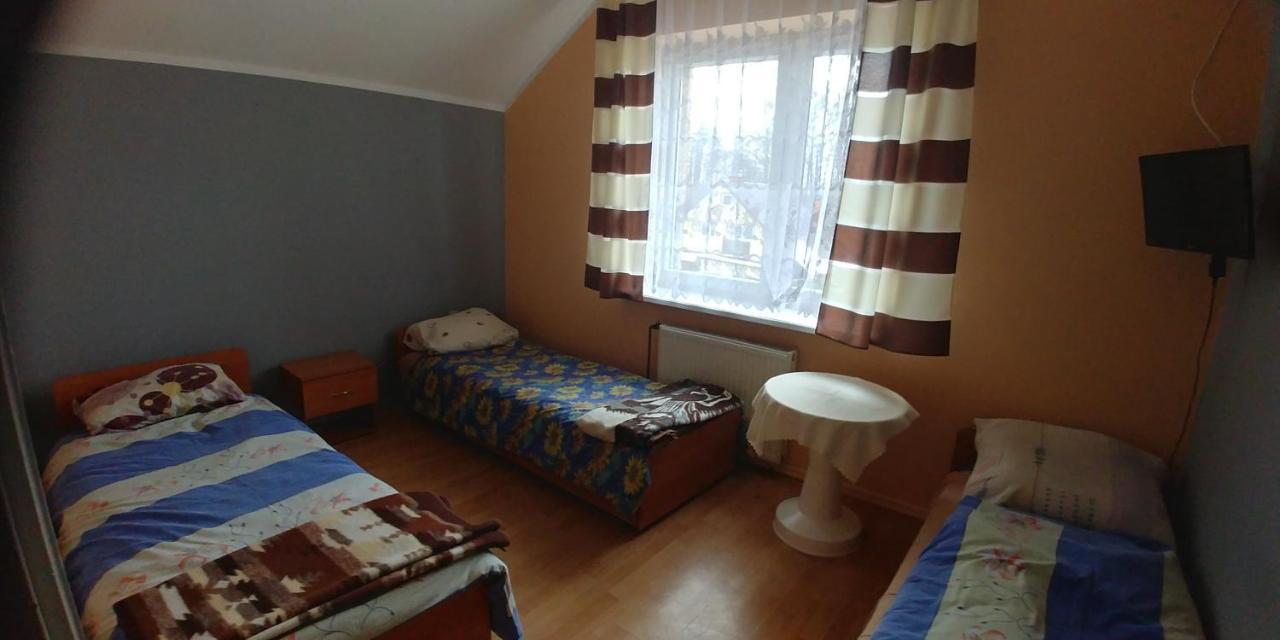 Osrodek Sportowo Wypoczynkowy Pustynia Hostel เดบิซา ภายนอก รูปภาพ